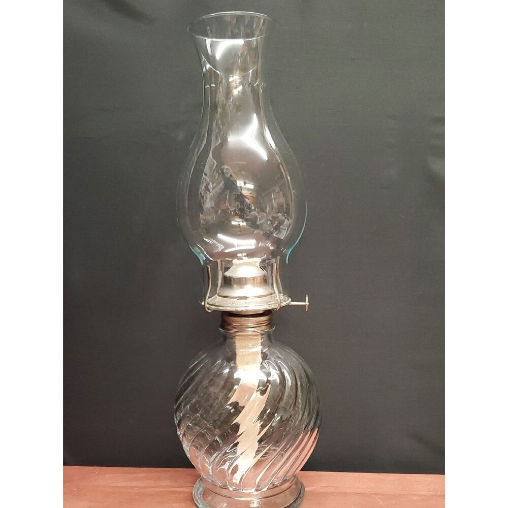 Kaadan LTD Vintage Swirl Base Hurricane Oil Lamp